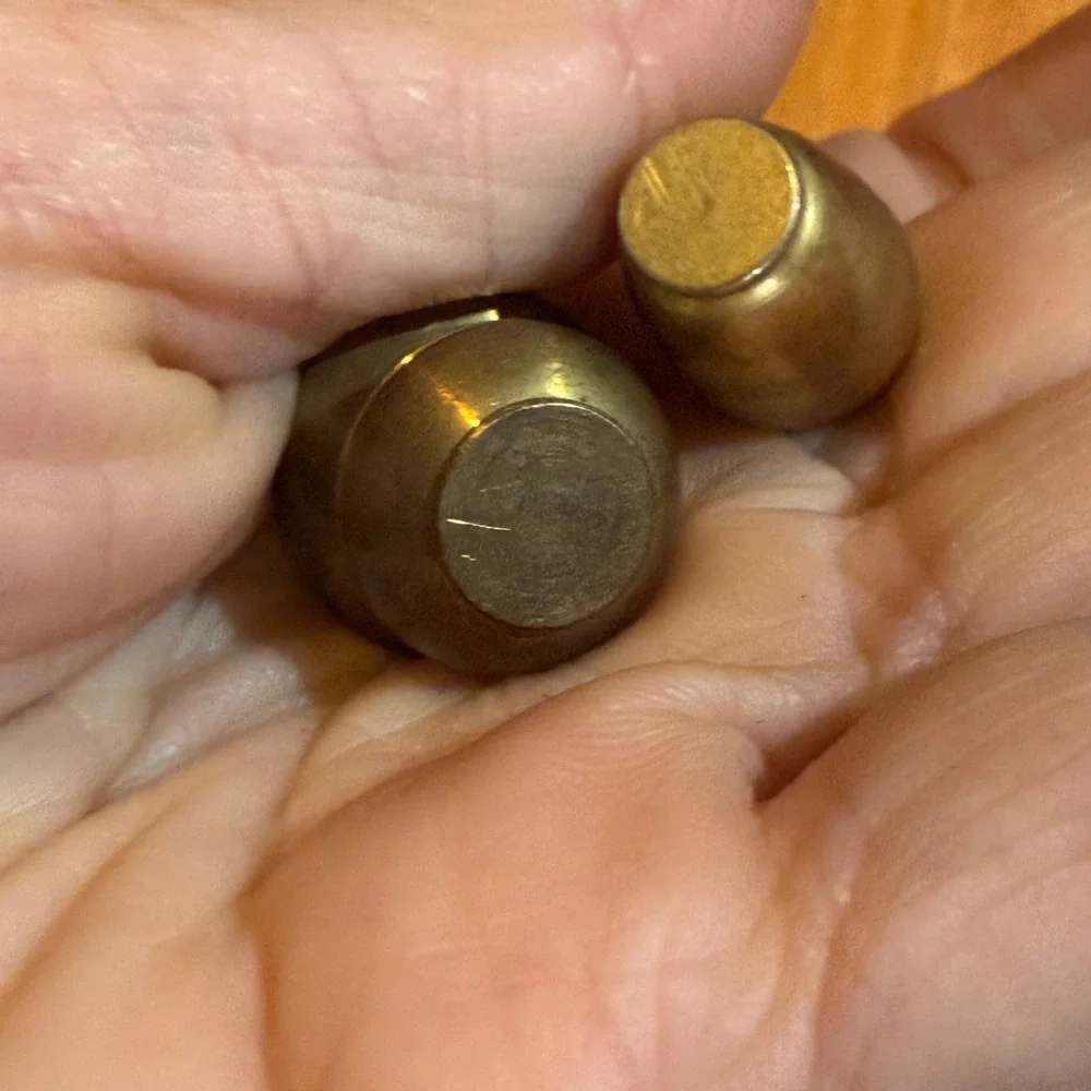 Vintage Miniature Brass Vase Set Dollhouse Decor Tiny‎ Bud Vase Urn 2pc